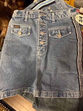 Vintage-Inspired Blue Denim Skirt with Button Front